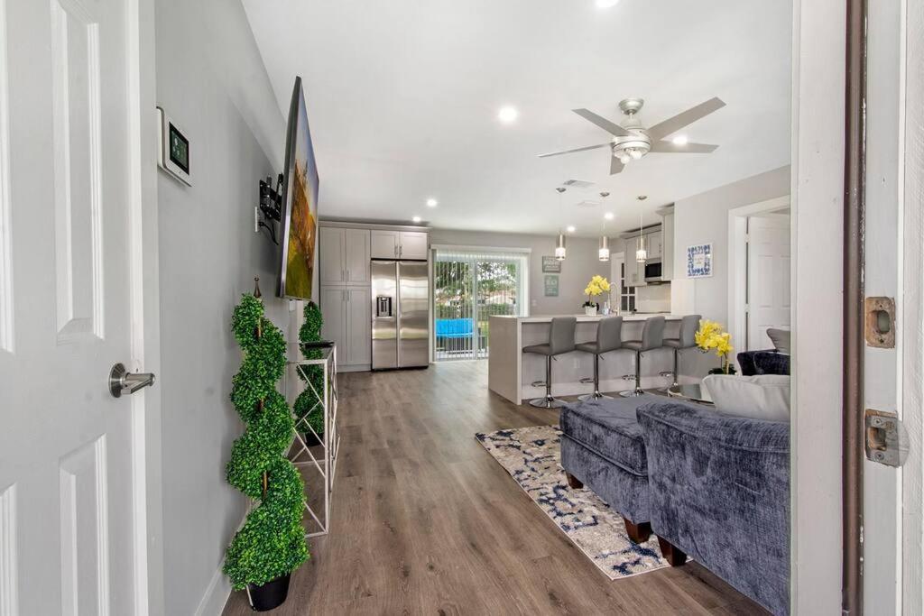 Modern Getaway Near The Beach With Room For A Boat West Palm Beach Ngoại thất bức ảnh