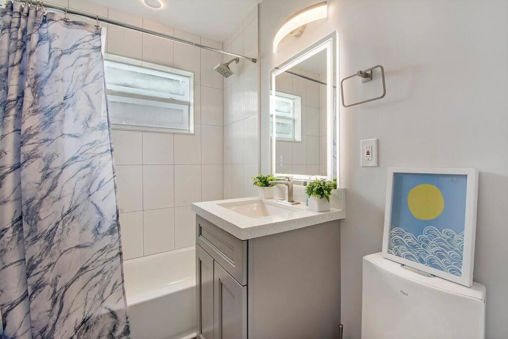 Modern Getaway Near The Beach With Room For A Boat West Palm Beach Ngoại thất bức ảnh